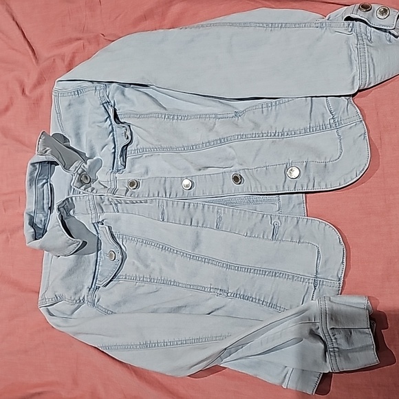 Jean jacket - Picture 1 of 2